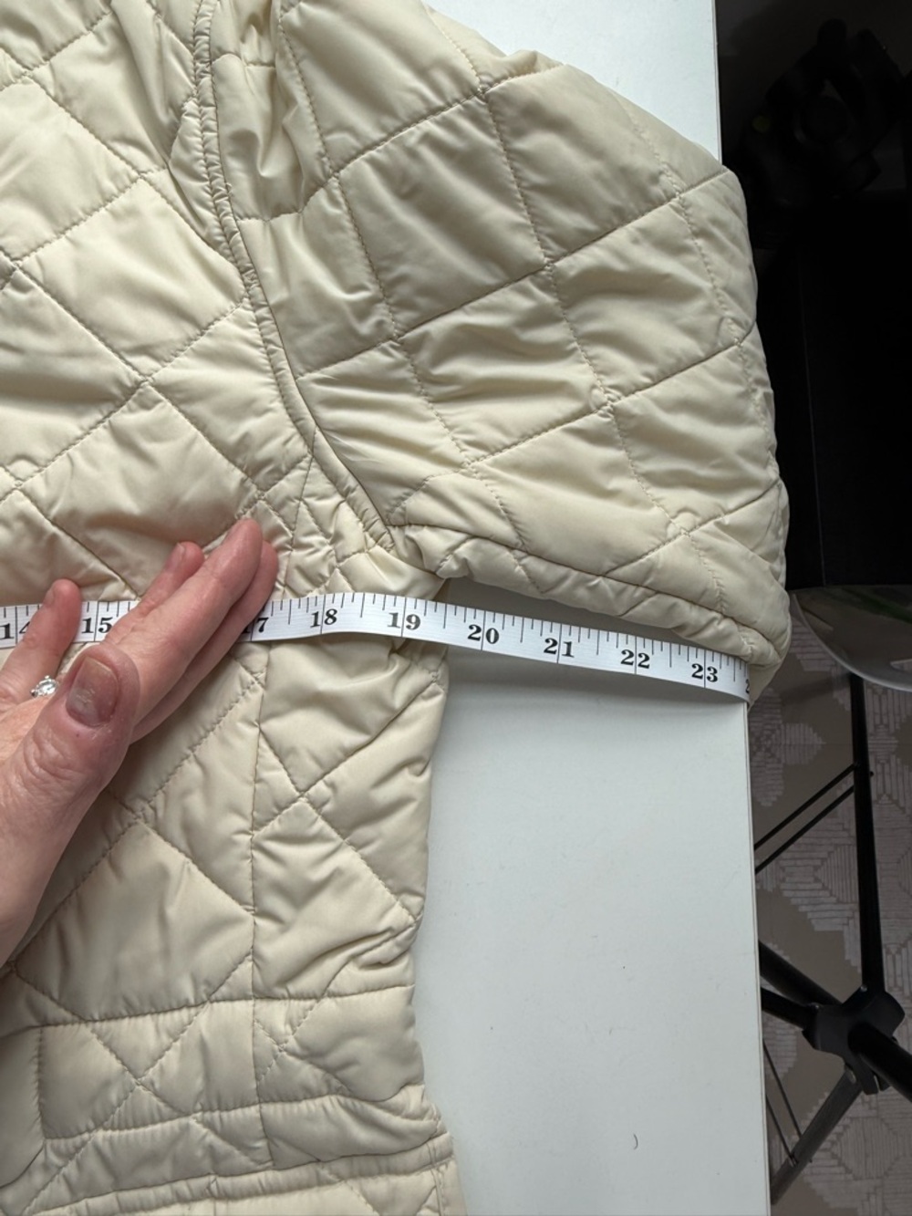 GAP Quilted Cream Utility Jacket brand new - Picture 4 of 8